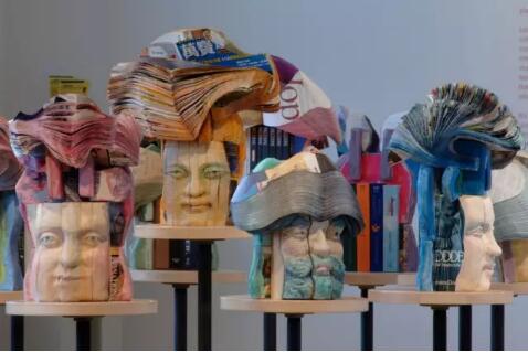 Training of art books and art works for overseas students Training of art books and art works for overseas students