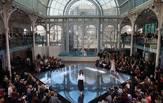 Fashion management of art study abroad Fashion management of art study abroad