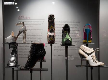 Accessories Design Collection for Studying Abroad Accessories Design Collection for Studying Abroad