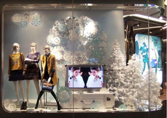 Fashion of Central Saint Martin College of Art and Design -- art graduate students studying abroad Fashion of Central Saint Martin College of Art and Design -- art graduate students studying abroad