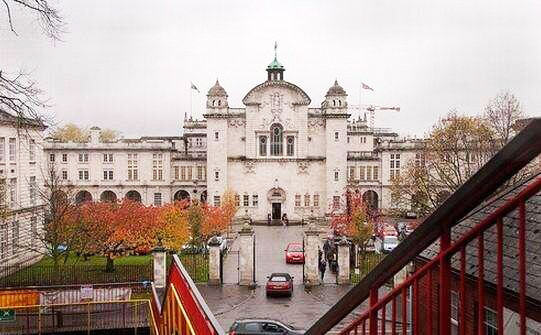 Studied at University of Westminster, UK, majoring in interaction design and collection of interaction design works Studied at University of Westminster, UK, majoring in interaction design and collection of interaction design works