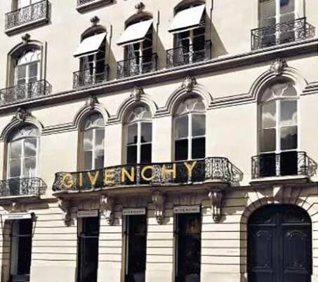 The founder of fashion design master Givenchy died, but his elegance has not disappeared The founder of fashion design master Givenchy died, but his elegance has not disappeared