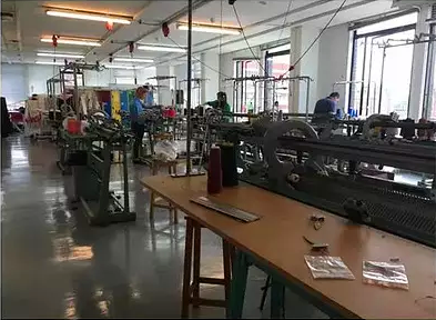 Art graduate students studying abroad Art graduate students studying abroad