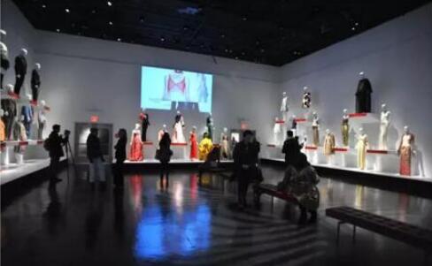 Collection of Fashion Design Collection of Fashion Design