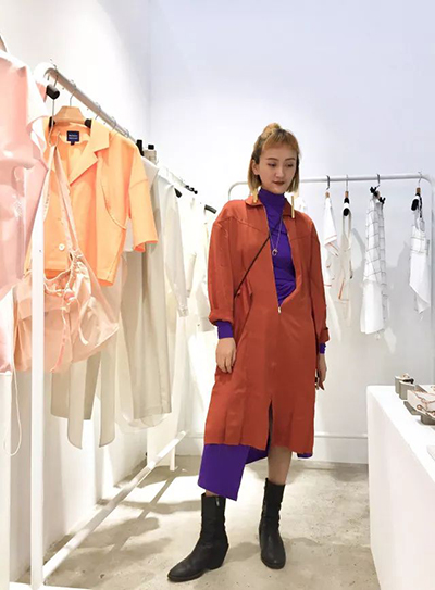 Collection of overseas works of costume design art Collection of overseas works of costume design art