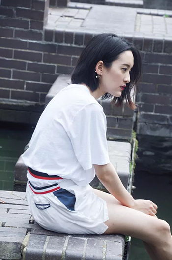 Training of overseas works collection of fashion design art Training of overseas works collection of fashion design art