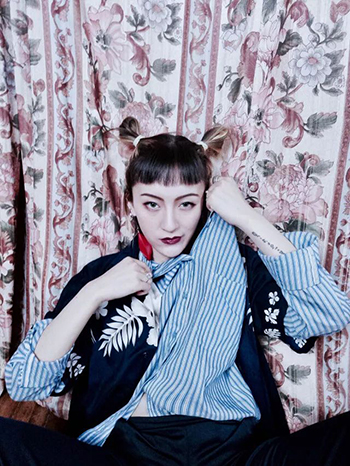 Trainer of Natural Light Art Collection for Studying Abroad Trainer of Natural Light Art Collection for Studying Abroad