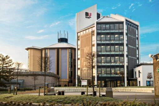 Advantages and employment of Bournemouth University Advantages and employment of Bournemouth University