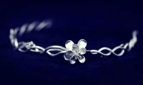  Florence is also known as the Onafi Jewelry Design Institute