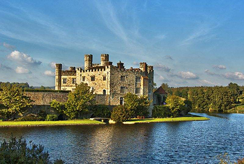 What are the application requirements for studying in Leeds University What are the application requirements for studying in Leeds University