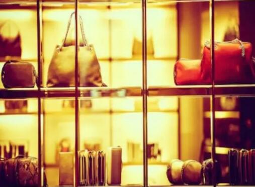 Luxury major in UK Luxury major in UK