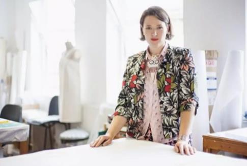 Frequent guest of London Fashion Week Holly Frequent guest of London Fashion Week Holly