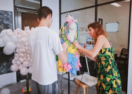 Natural Light Overseas Alliance Summer Course Fashion Natural Light Overseas Alliance Summer Course Fashion