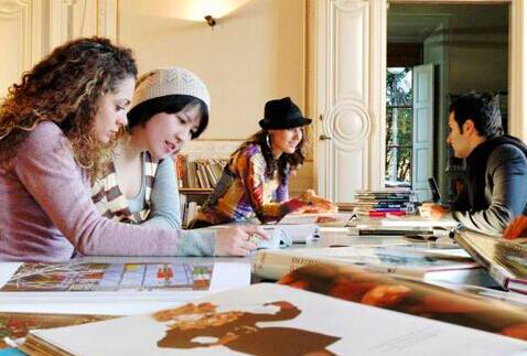 Employment prospects of luxury management Employment prospects of luxury management