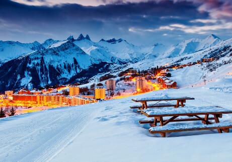 Why do people who study art go to France Why do people who study art go to France