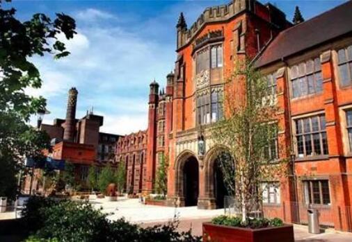 How many places does the University of Reading rank in the world in 2020 How many places does the University of Reading rank in the world in 2020