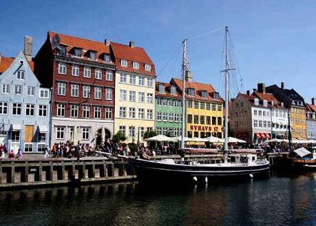 Is it difficult for the Royal Danish Academy of Arts Is it difficult for the Royal Danish Academy of Arts