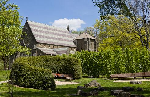 Why is the tuition of Bud College high Why is the tuition of Bud College high