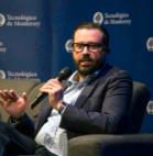 Lecturer of film and television production training Lecturer of film and television production training