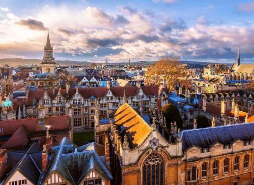 London Film Academy does not recognize London Film Academy does not recognize