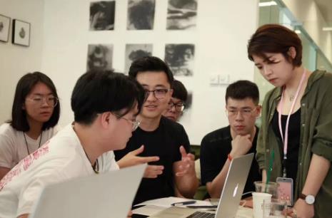 Art student portfolio training Art student portfolio training