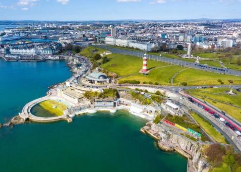 Is it worth going to Plymouth University? Is it worth going to Plymouth University?