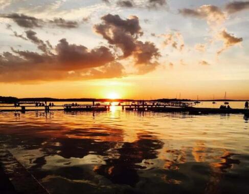 What kind of university is Madison campus equivalent to in China What kind of university is Madison campus equivalent to in China