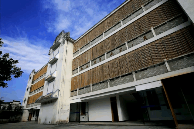 Accommodation for pottery design project Accommodation for pottery design project