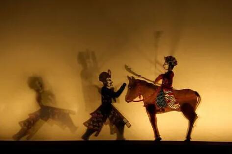 Chinese element paper-cut, shadow play, weaving art works in overseas study Chinese element paper-cut, shadow play, weaving art works in overseas study