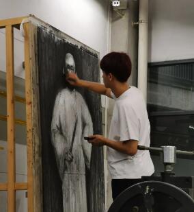 Art students studying abroad Art students studying abroad