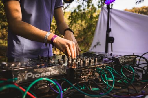 Piano graduate students studying abroad Piano graduate students studying abroad