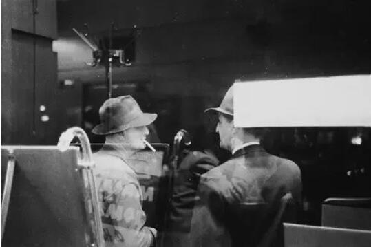 Photography inspiration sharing! Saul Leiter's photography inspiration! Photography inspiration sharing! Saul Leiter's photography inspiration!