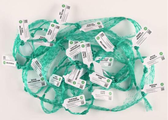 Theme of installation works collection: How can the hidden influence of consumption in the global food supply chain be brought into the works collection? Theme of installation works collection: How can the hidden influence of consumption of the global food supply chain be brought into the works collection?