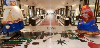  Portrait device for window design