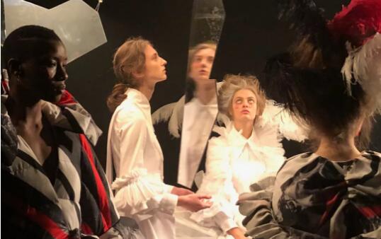  How to handle the collection of clothing design works